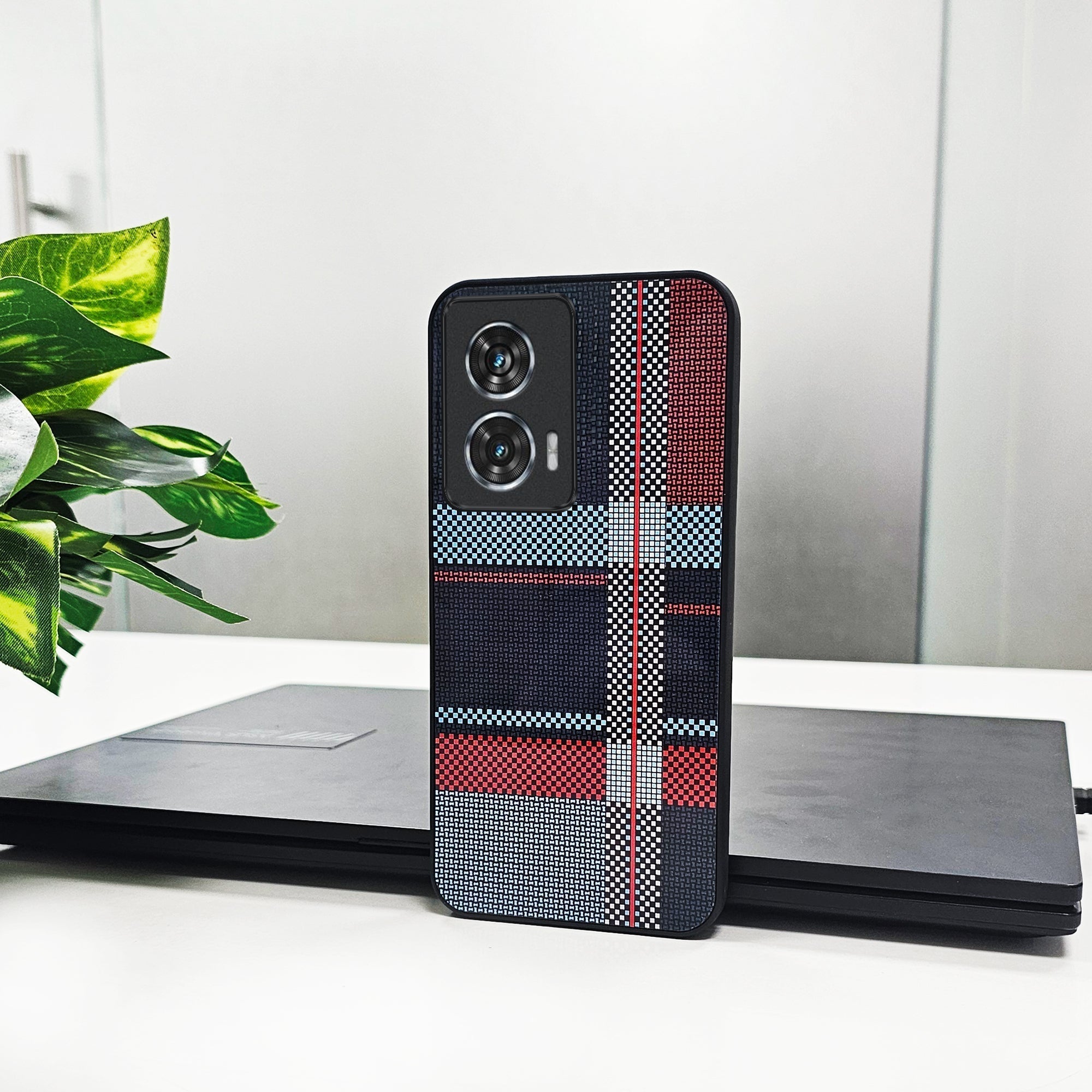 Motorola Edge 50 Fusion 5G Luxury Grid Pattern Glass Back Shockproof Case